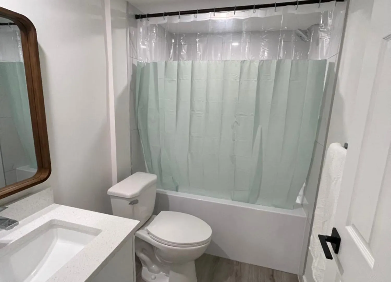 Comfy 2 Bedroom Suite Getaway Edmonton Apartment