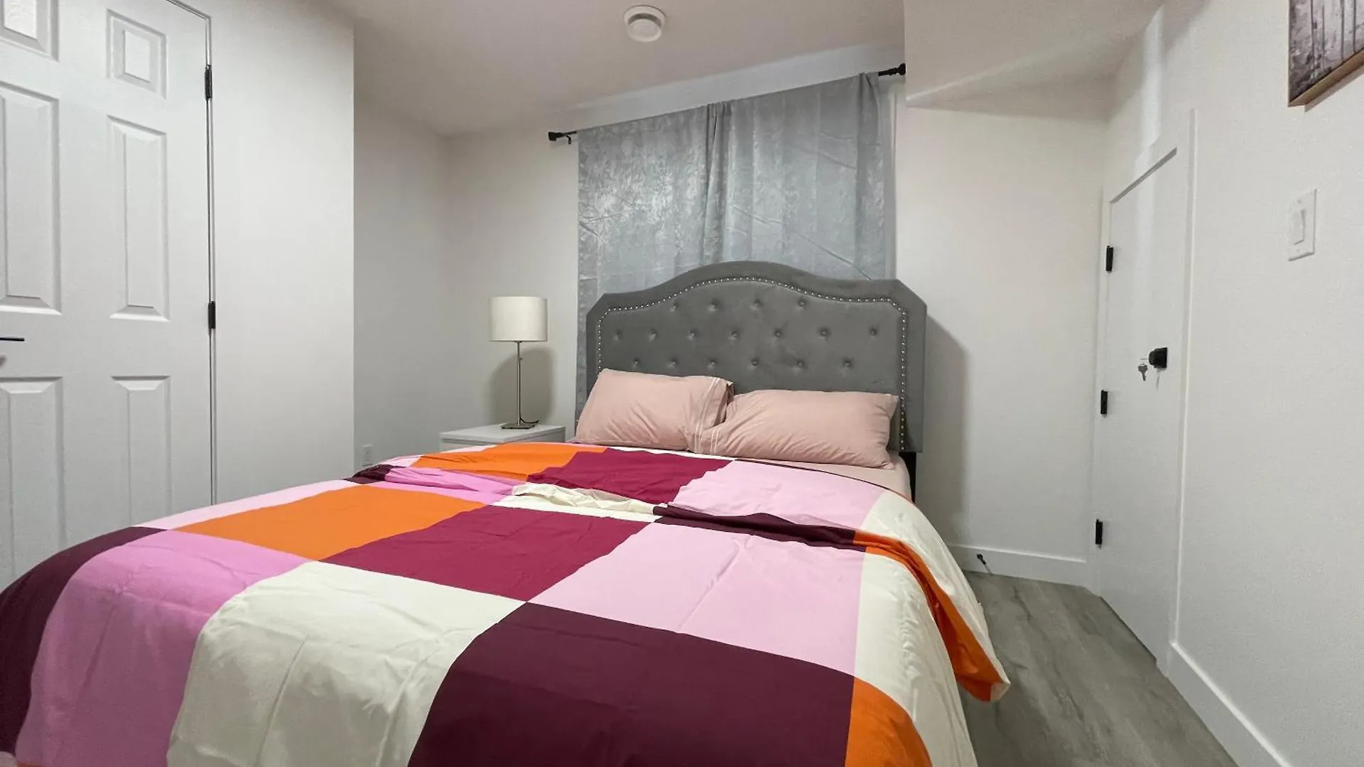 Comfy 2 Bedroom Suite Getaway Edmonton Apartment